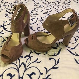 Calvin Klein Tan Heel